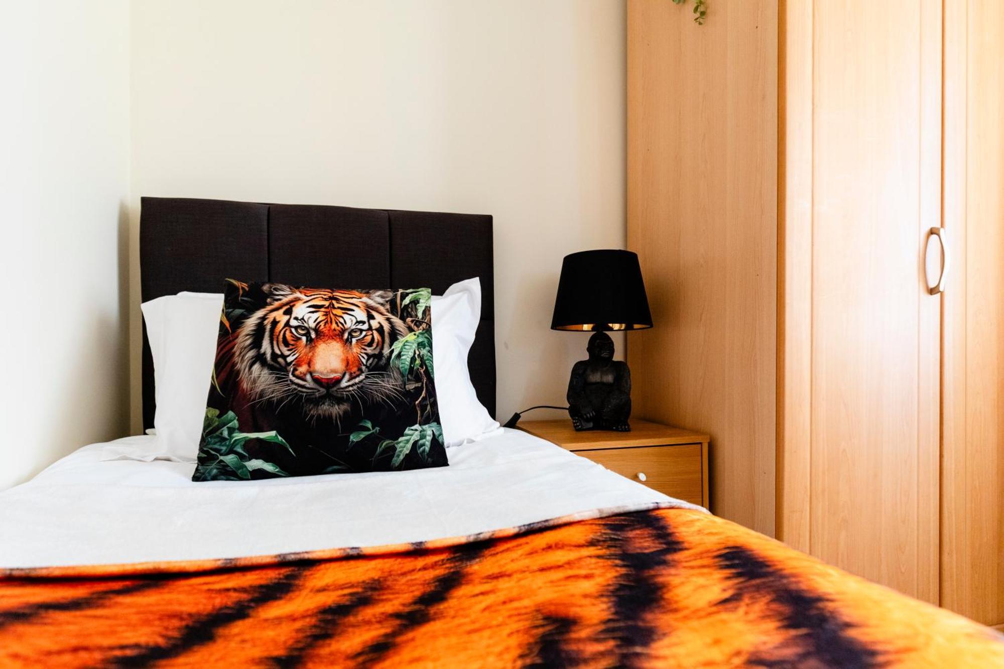 Jungle House *