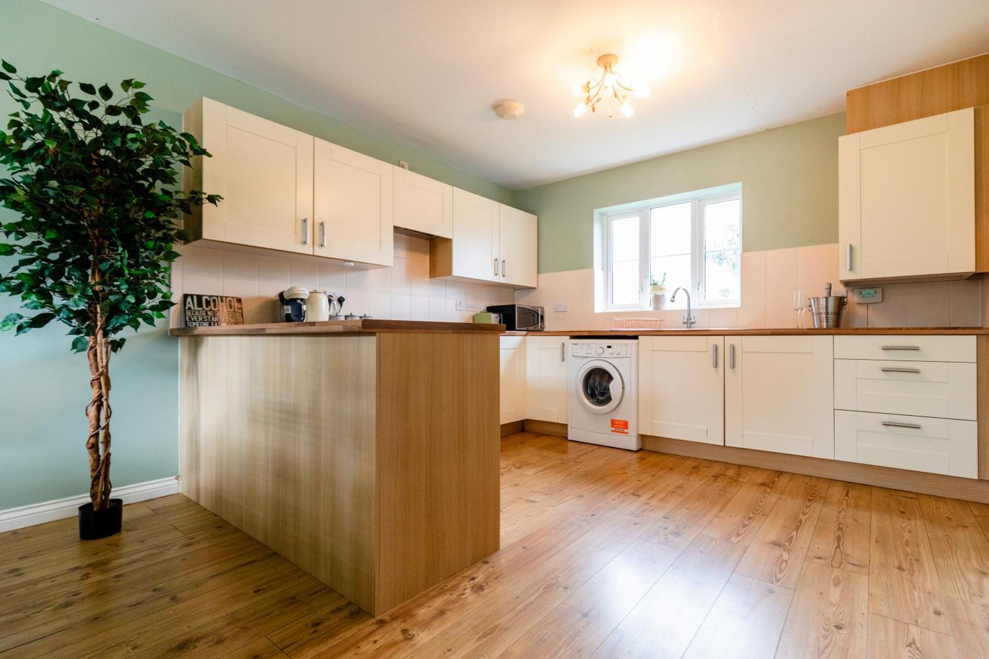 Jungle House * Chichester